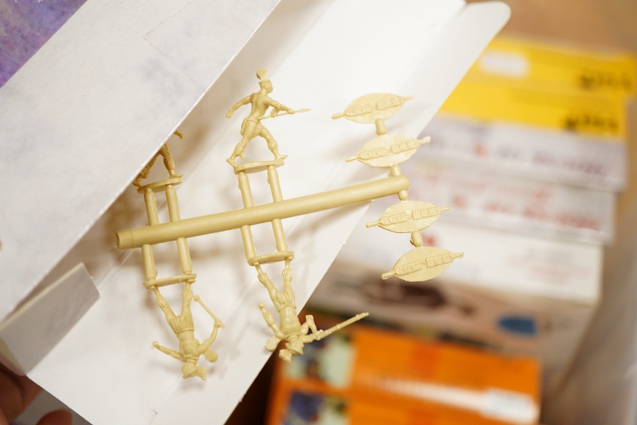 Thirty-one military themed plastic kits by HaT, Italeri, House of Campaign, 1:72 scale mainly early 19th century figures and accessories including the Peninsula War, Napoleonic campaigns, etc., generally appear to be unu